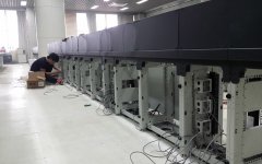 為什么操作臺必須具備線纜管理系統？